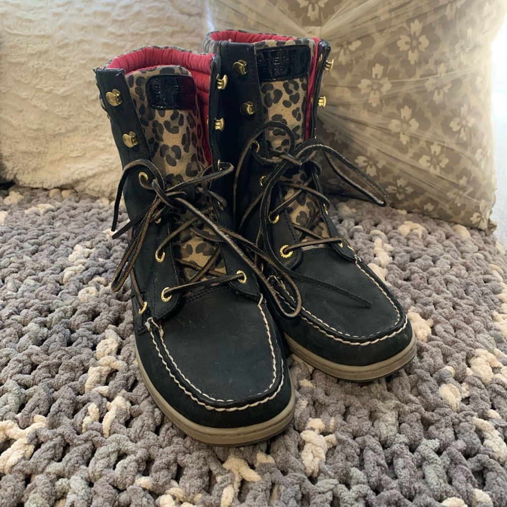 Sperry Top Sider High Top Shoes
